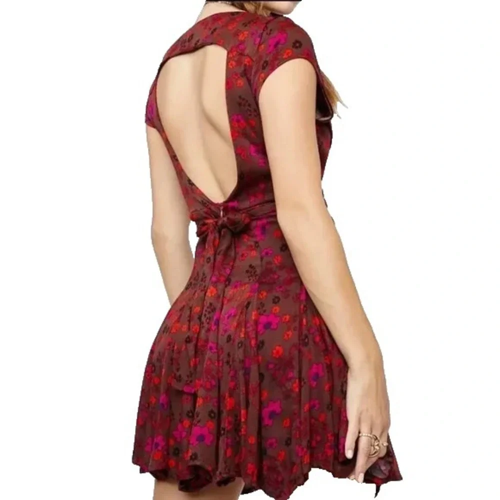 Free People It Takes Two Wrap Dress Womens XS Red Floral Tie Front Boho Romantic